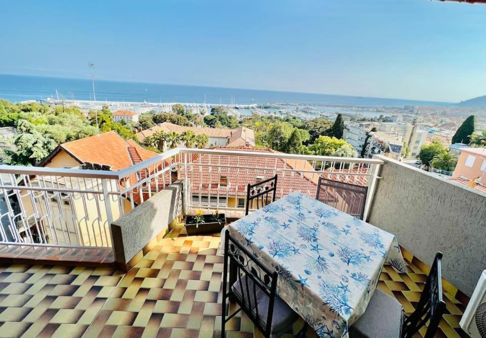 Special Home Vista Mare E Parcheggio Privato Sanremo Dış mekan fotoğraf